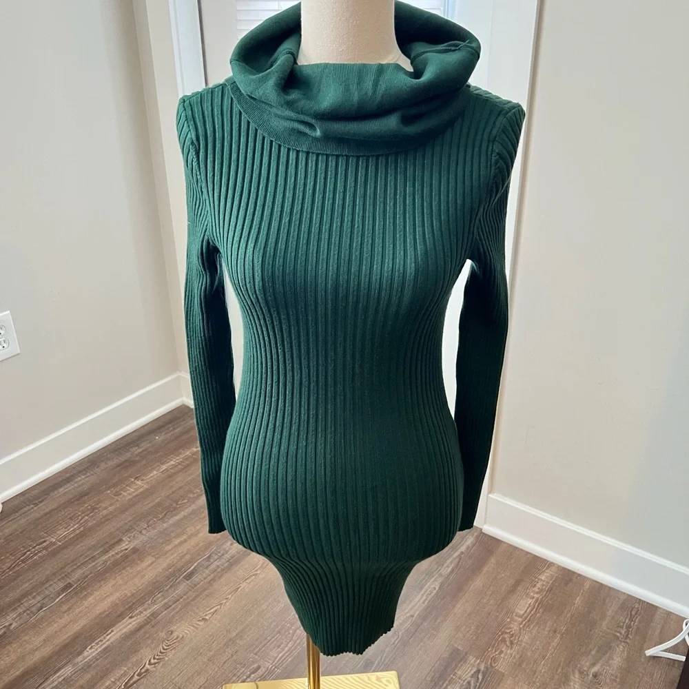 Green Ribbed Knit Dress - Picture 5 of 5